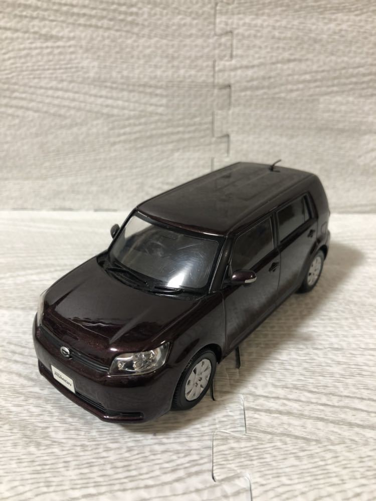 1/30 トヨタ カローラ ルミオン RUMION カラーサンプル ミニカー 非売品 ブラキッシュレッドマイカ