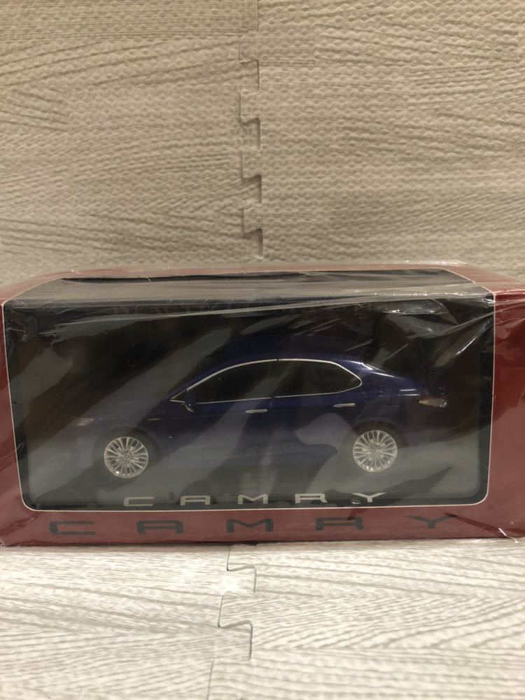 1/30 トヨタ 新型カムリ CAMRY カラーサンプル ミニカー 非売品 ダークブルーマイカメタリック_画像1