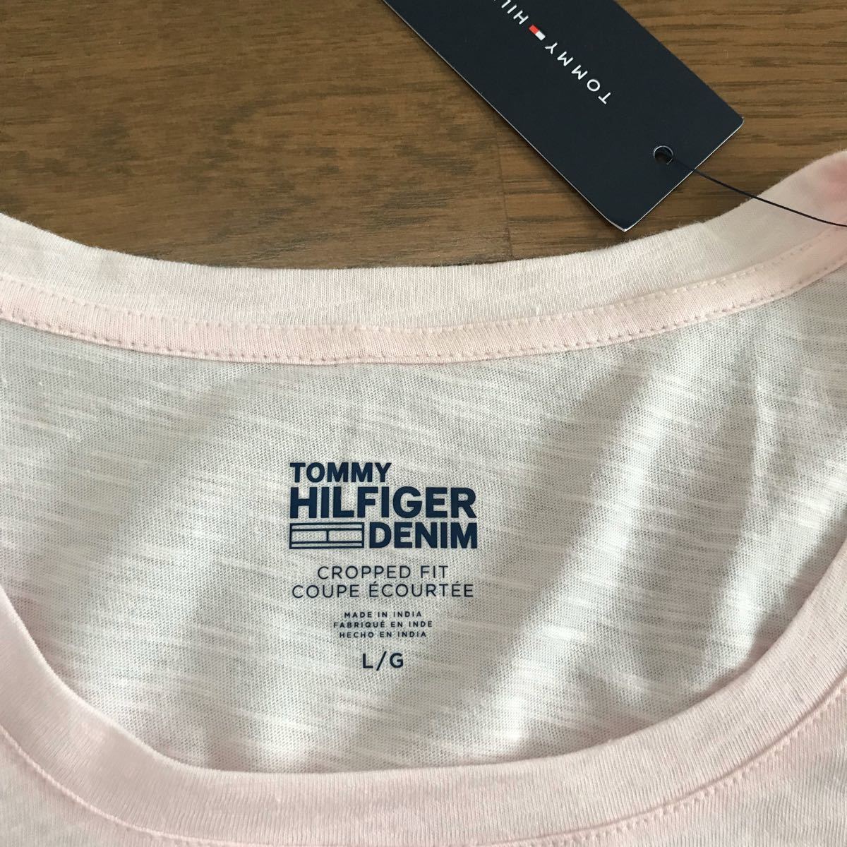 TOMMY  HILFIGER ハーフ丈　Tシャツ