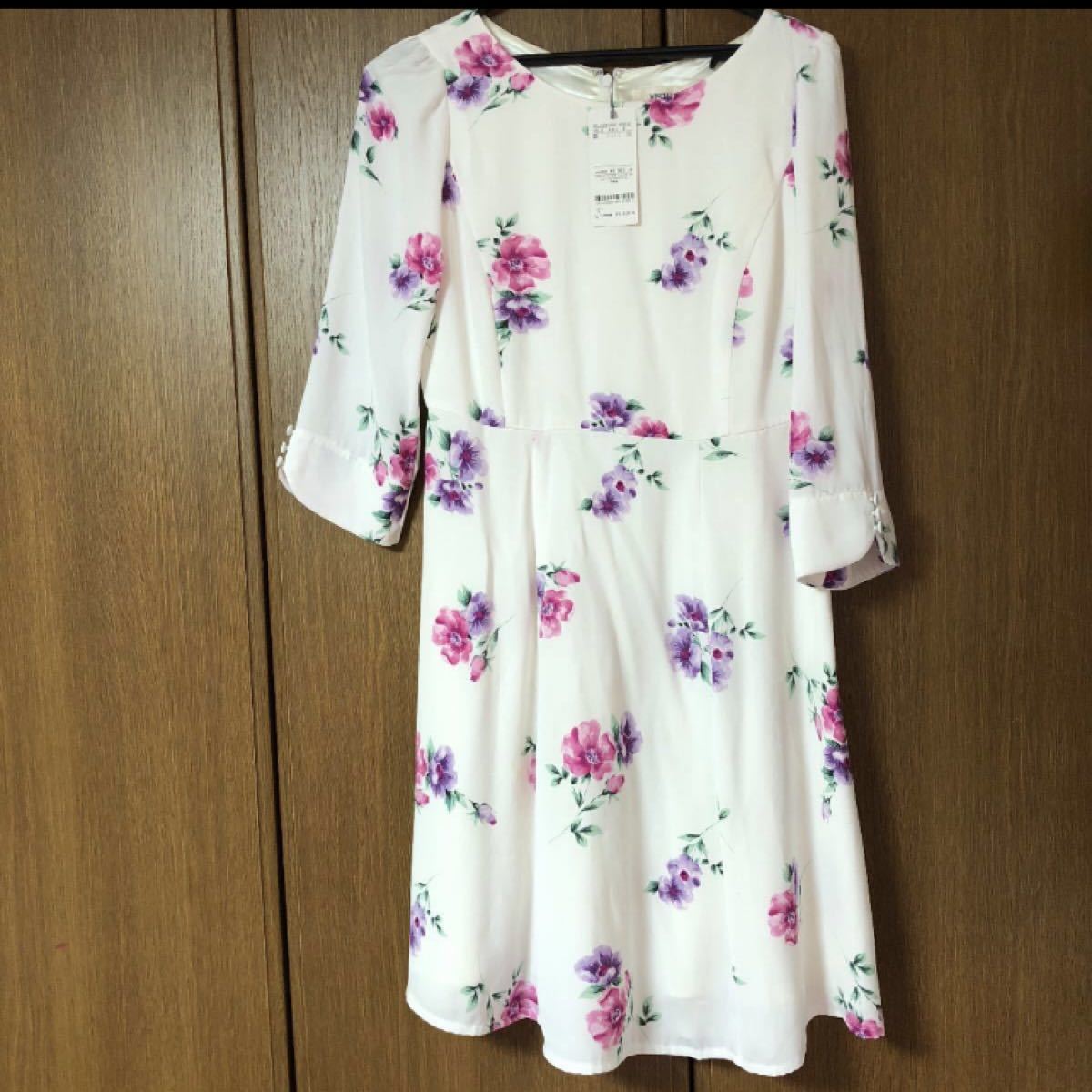 ミッシュマッシュ 花柄ワンピース 新品　夏　 花柄夏服