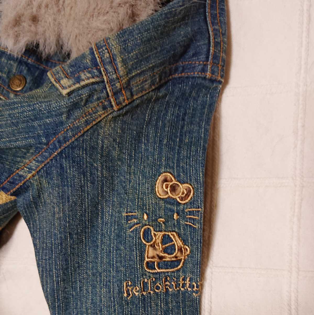 0623 SANRIO Hello Kitty demountable talent fur attaching G Jean 80