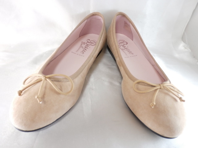 Bisue Bllerinas* original leather pumps *38*24* trying on only * search ....24