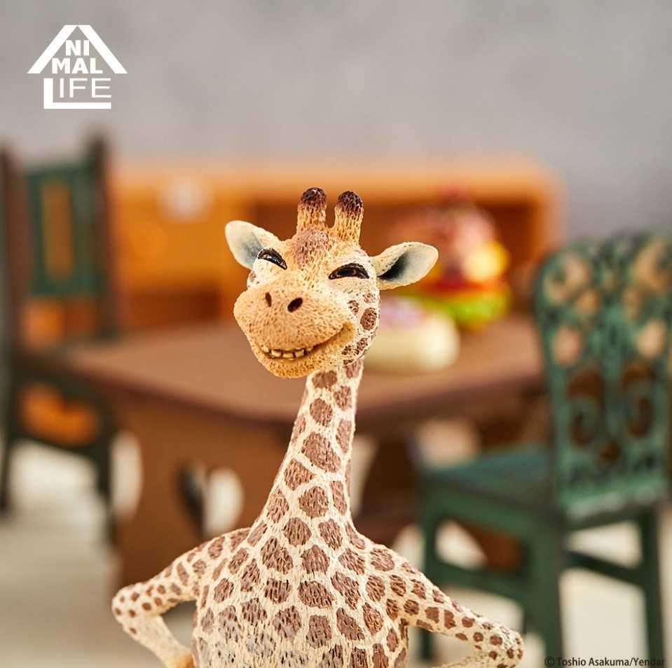 朝隈俊男 キリン きりん ハイポーズ 野生 動物フィギュア 人気作家 置物 インテリア ミニチュアフィギュア 朝隈俊男 キリン きりん ハイポーズ 野生 動物フィギュア 人気作家 置物 インテリア ミニチュアフィギュア