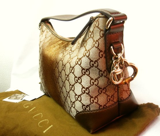 美品 グッチ GUCCI GG ハートビット ハンドバッグ ショルダーバッグ 269959 F851G 9720 正規店購入品_画像3