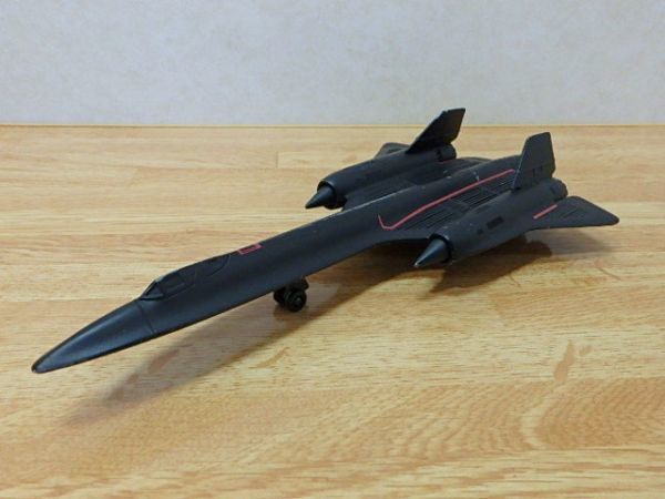 (s006k) ERTL Dyersville Iowa USA SR-71 ブラックバード ダイキャスト 金属製 レトロ 中古 部品パーツ取り ジャンク 詳細不明