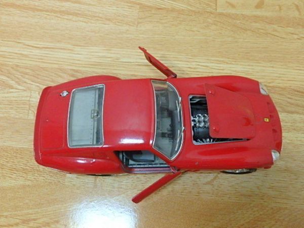 s006k burago Ferrari 250GTO 1962 1/24 BBurago ferrari minicar die-cast red made in italy minicar 