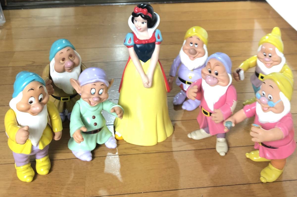 クリアランス セール 白雪姫と7人の小人フィギュア - 通販