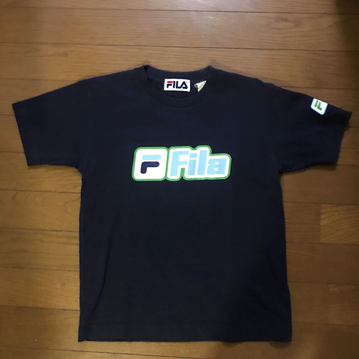 FILA  ブラック　Tシャツ