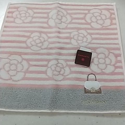新品 クレイサス 優しいピンク バッグ刺繍のタオルハンカチ