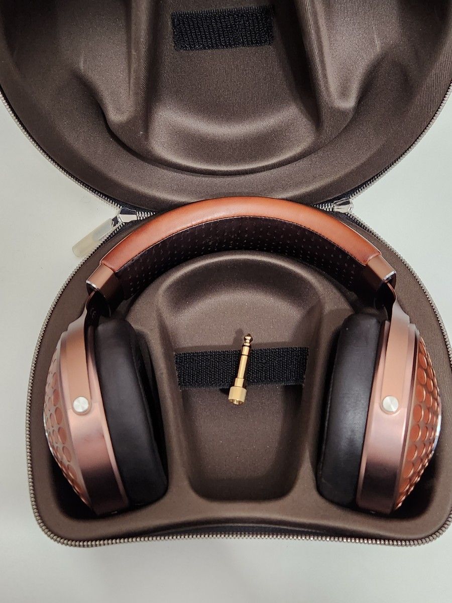 輸送箱付き Focal Stellia 密閉型ヘッドホン 国内正規品｜Yahoo