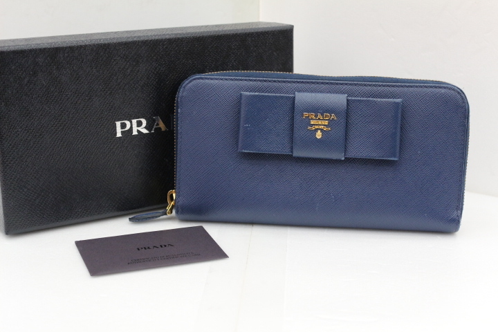 りいたしま】 PRADA プラダ 長財布 ウォレット ネイビー M7Ohf
