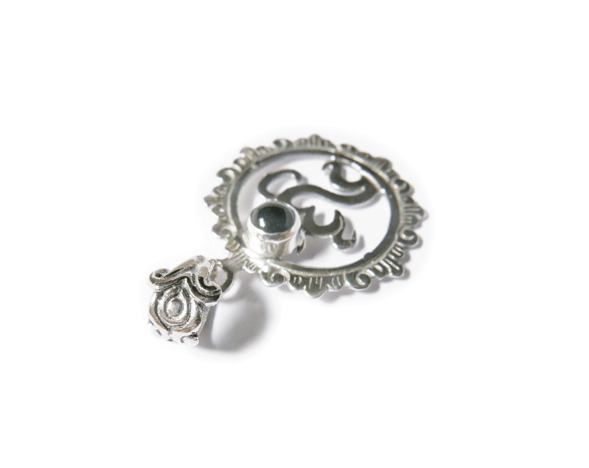 *[Silver925] космос . один ...OM( ом ). шероховатость hindu- колье * оникс ( йога *..* авторучка ju Ram * исцеление * Ray ki)