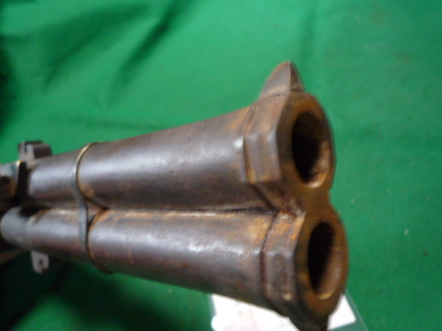  matchlock top and bottom two ream. fire . short tube less name registration taking . middle tube 