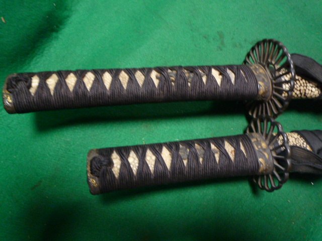 市場買付 短刀の鞘。 鮫の研ぎ出しです。 日本刀、刀剣