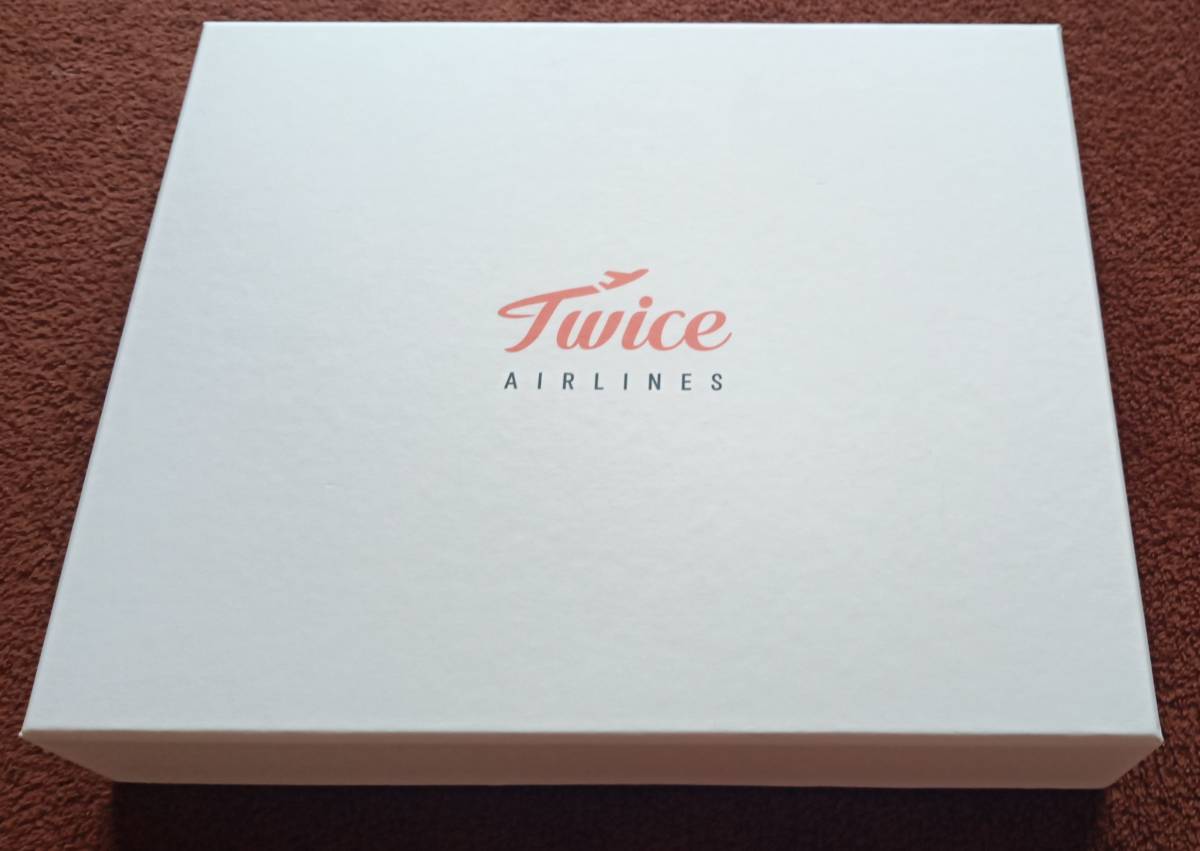 TWICE JAPAN SEASON'S GREETINGS 2019 「TWICE AIRLINES」 FULL PACKAGE -ONCE JAPAN LIMITED EDITION-◆RANDOM PHOTO CARD:MINA◆送料込み