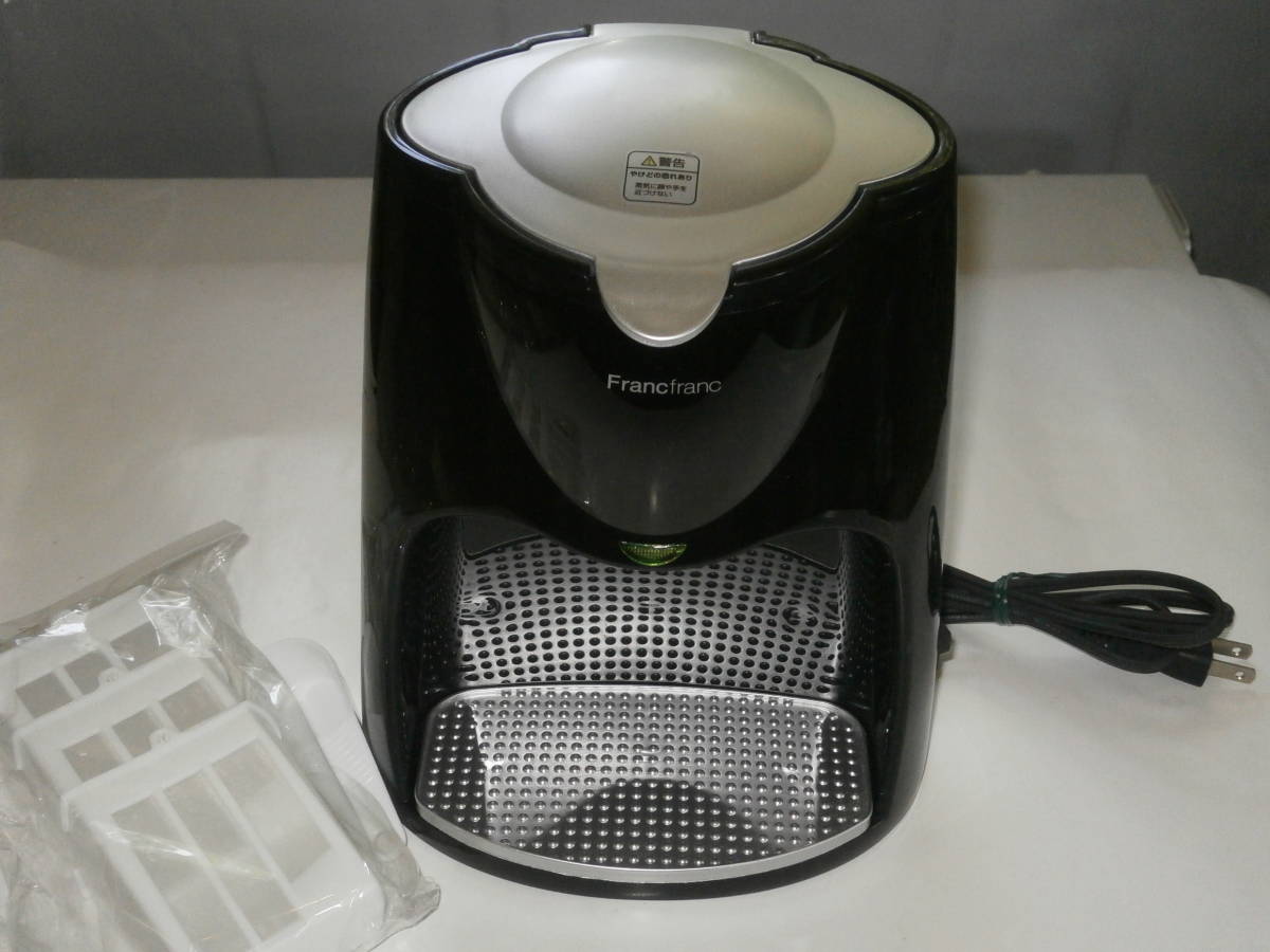 ◆コーヒーメーカー◆　ドリップ式（水容器一体型）黒　シンプル　簡単　紙フィルター不要　経済的　未使用_画像2