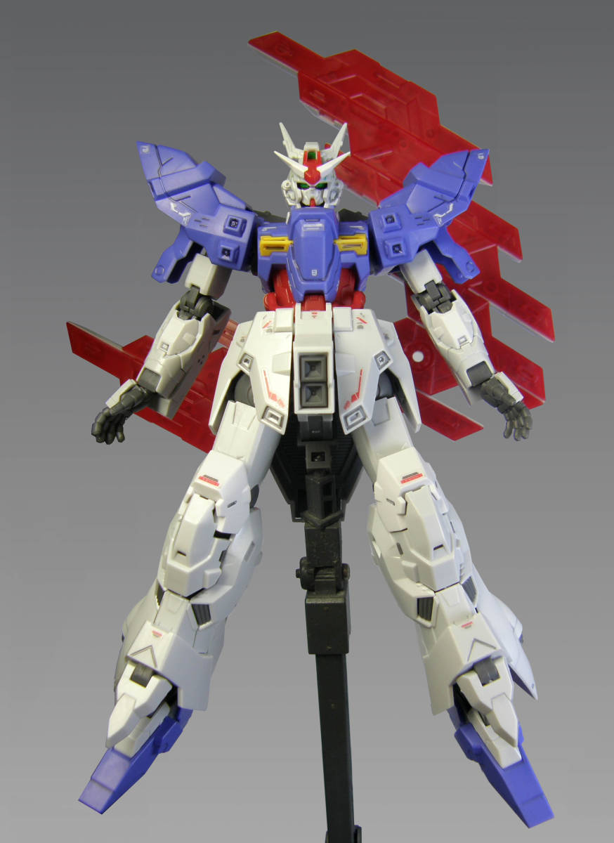 HGUC 1/144 AMS-123X-X ムーン ガンダム【 塗装完成品 】/ 機動 HGUC 1/144 AMS-123X-X ムーン ガンダム【 塗装完成品 】/ 機動