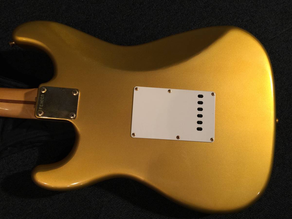 No.090820　レア！ Order Fender Japan ST57 AII GOLD/M MADE IN JAPAN 富士弦楽器製　メンテナンス済み！ EX_画像9