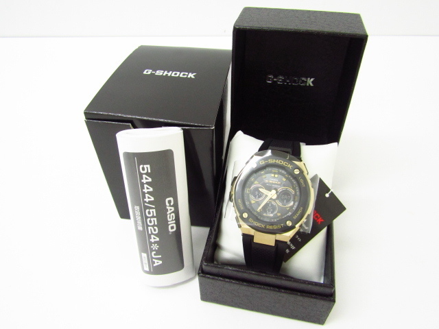 完璧 CASIO 未使用 G-SHOCK デジアナ腕時計♪AC18051 GST-W300G-1A9JF