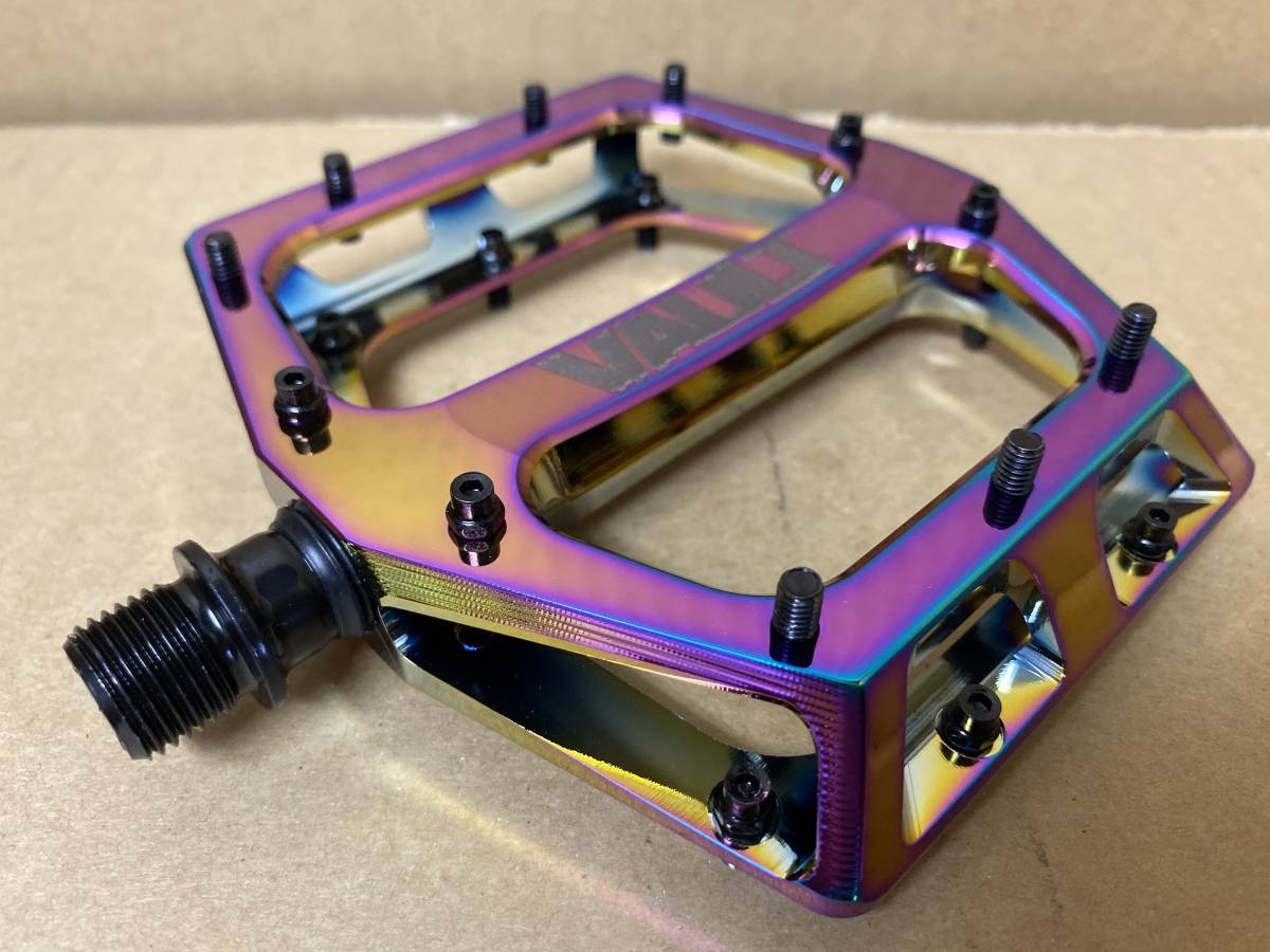 DMR VAULT ペダル LACONシグネイチャー オイルスリック 新品未 DMR VAULT ペダル LACONシグネイチャー オイルスリック 新品未