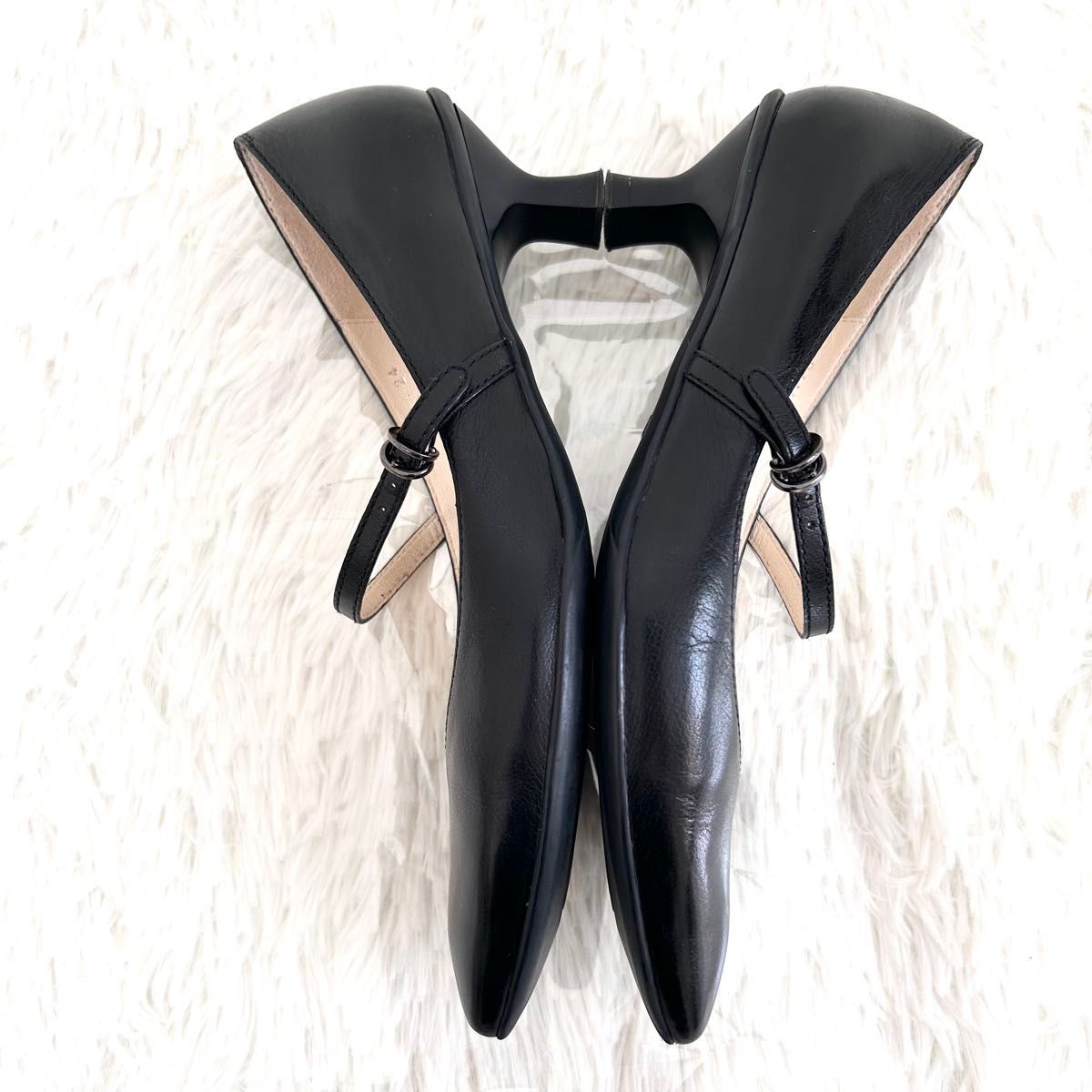 美品　ヨシト　yoshito メリージェーン　パンプス　黒　レザー 美品 ヨシト yoshito メリージェーン パンプス 黒 レザー - メルカリ