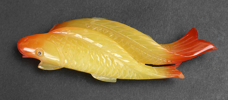梟】セルロイド製 双鯉 帯留 アンティーク 黄色 錦鯉 金魚 鮎 樹脂