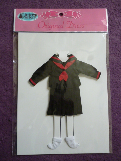 リカちゃんキャッスル　リトルファクトリー　オリジナル制服　セーラー　22cm　黒×赤_画像1