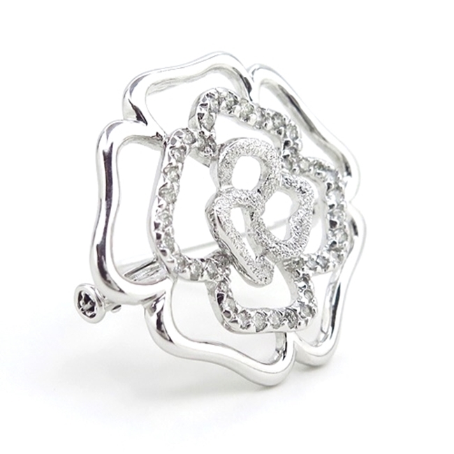 K18WG/K14WG ☆ ホワイトゴールド ブローチ ◇ダイヤモンド0.460ct 花