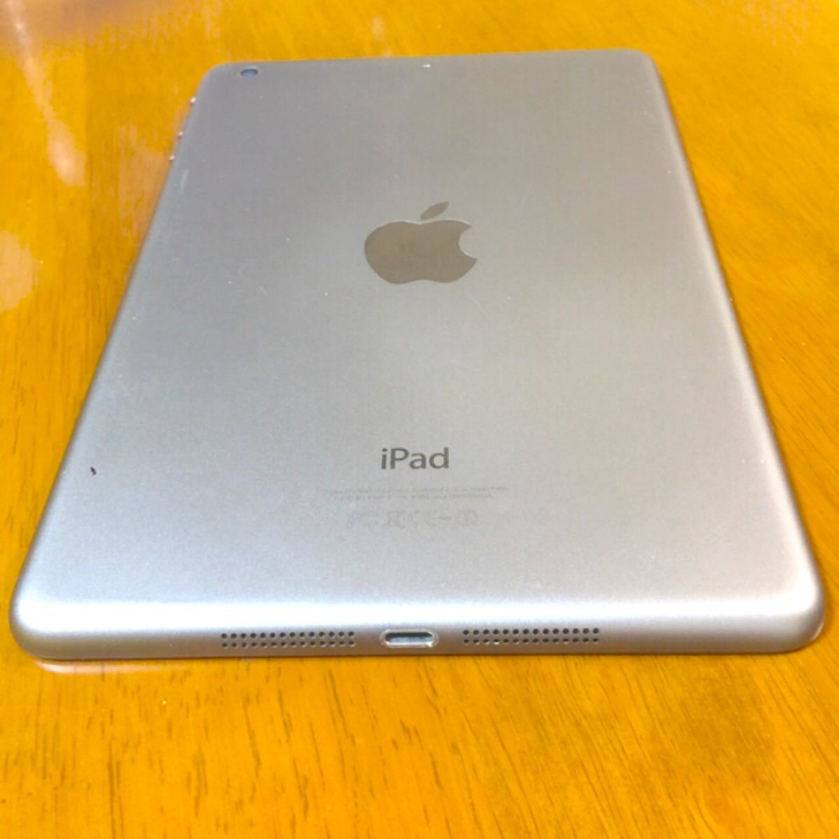 美品 Apple iPad mini2 / HD画質7 9インチ / Wi-Fiモデル 完動品