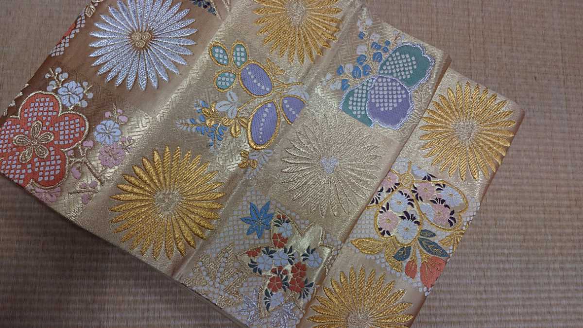 人気ブランドの新作 新品 正装用袋帯 39 金系 雅小袖 未仕立 未使用 黒留袖 色留袖 振袖 訪問着、附下げ、無地等の袋帯です 送料無料 西陣 高級 未仕立て 人気ブランドの新作 新品 正装用袋帯 39 金系 雅小袖 未仕立 未使用 黒留袖 色留袖 振袖 訪問着、附下げ、無地等の袋帯です 送料無料 西陣 高級 未仕立て