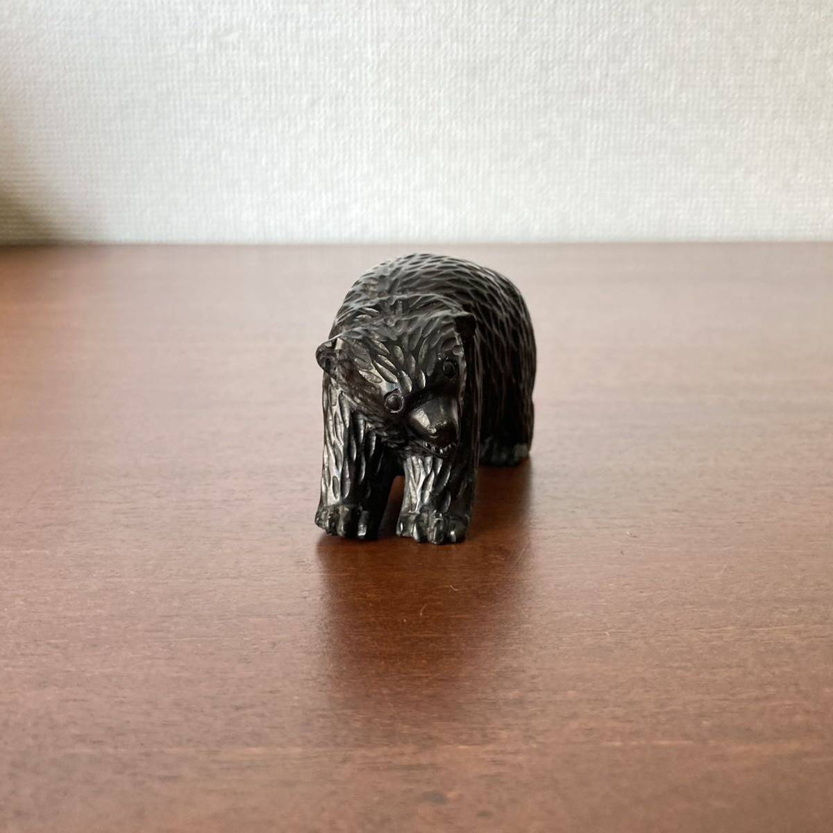 希少 十勝石 熊 石彫り 高さ4.5cm 作者不明 黒曜石 変り熊 民芸 希少 十勝石 熊 石彫り 高さ4.5cm 作者不明 黒曜石 変り熊 民芸