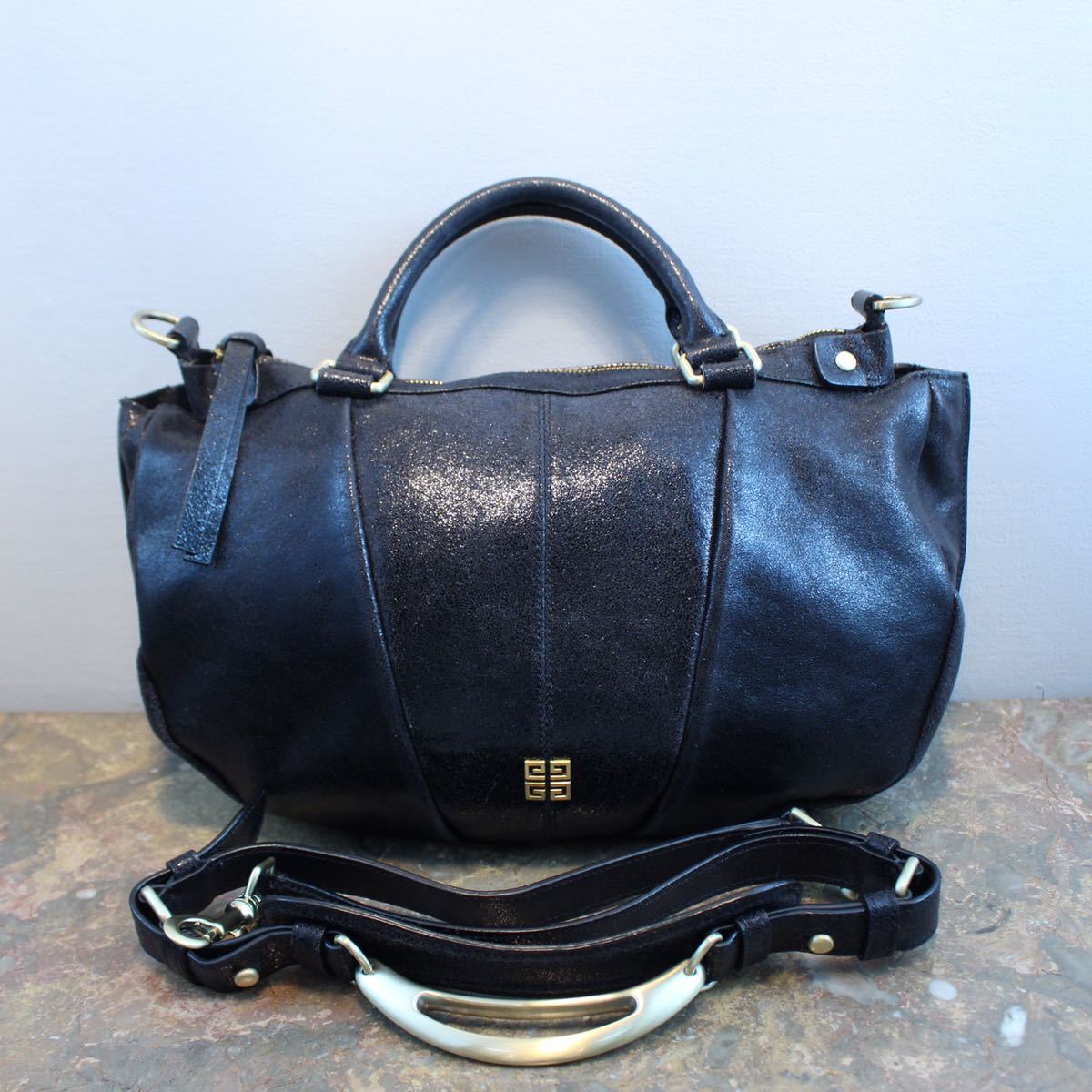 ヤフオク! - GIVENCHY LEATHER 2WAY SHOULDER BAG MADE IN CH