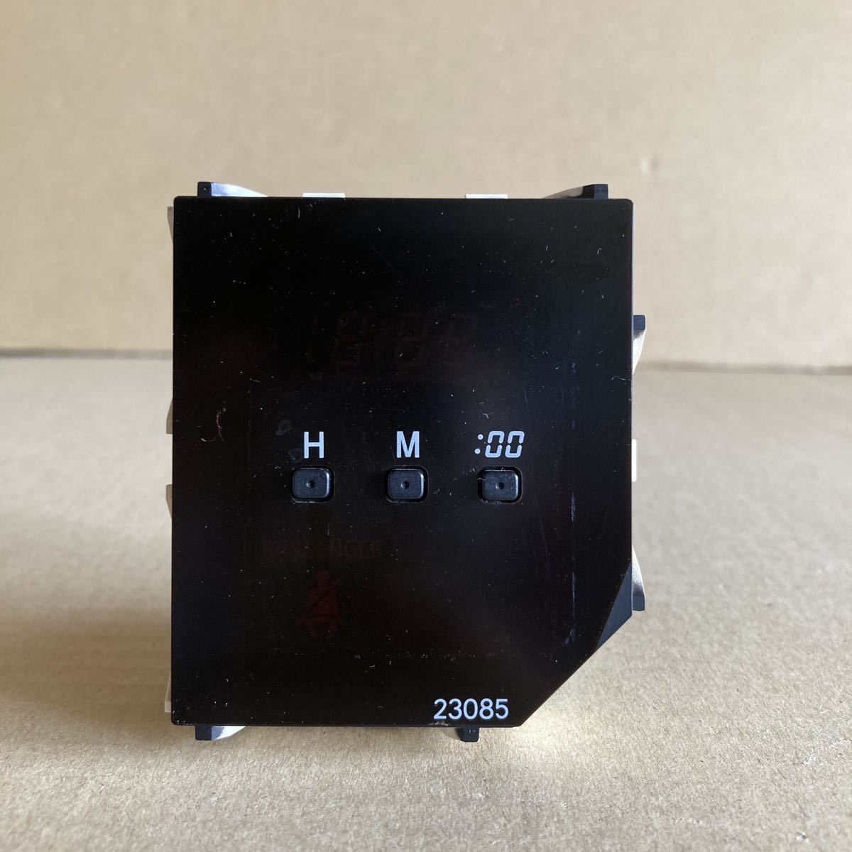 時計 ハイエース 100系 グランドキャビン KZH120G H12年 最終型_画像1