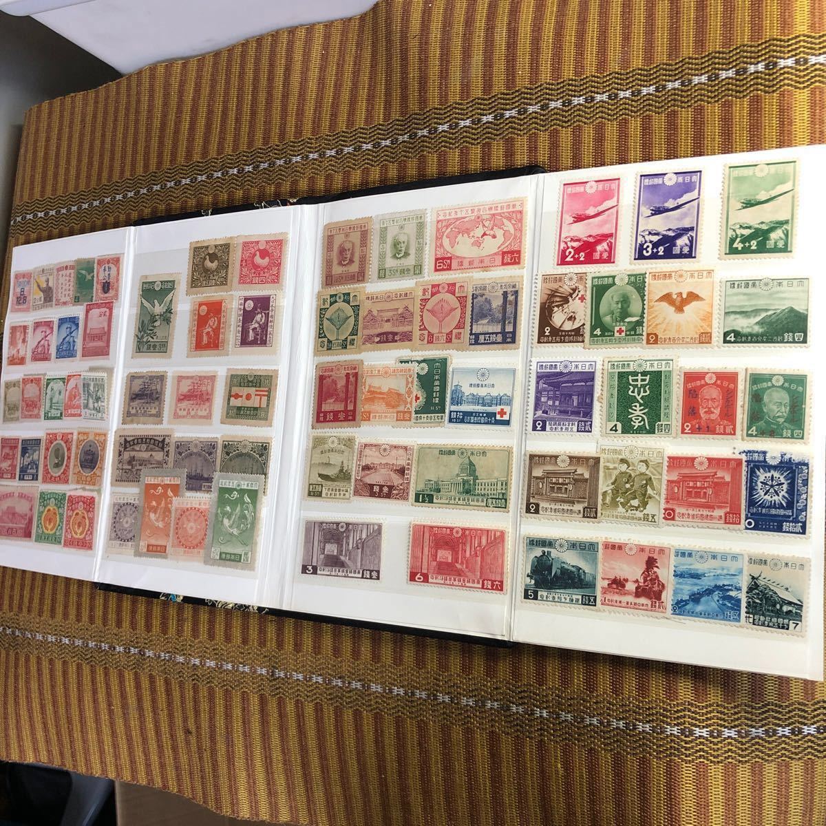 数万円のプレミア切手も！大正時代から大東亜戦争終結直前までの未使用切手71種！