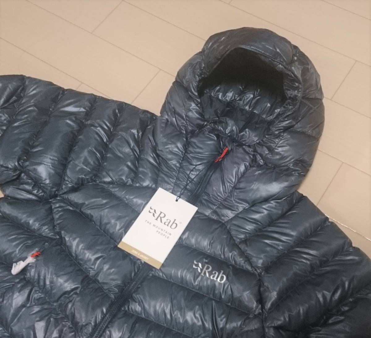 Yahoo!オークション - 超軽量 1000FP 新品タグ付き M(日本サイズ Yahoo!オークション - 超軽量 1000FP 新品タグ付き M(日本サイズ