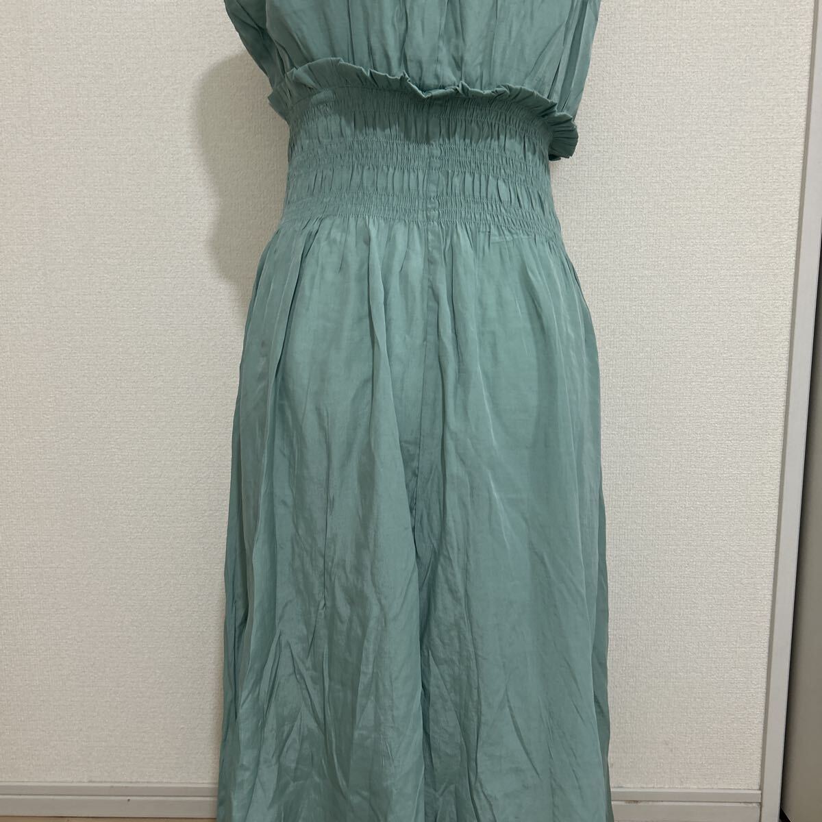 新品 タグ付き 未使用品 silent worth サイレントワース ワンピース ノースリーブ ロングワンピース きれいめ 上品 グリーン 緑 Mサイズ_画像6