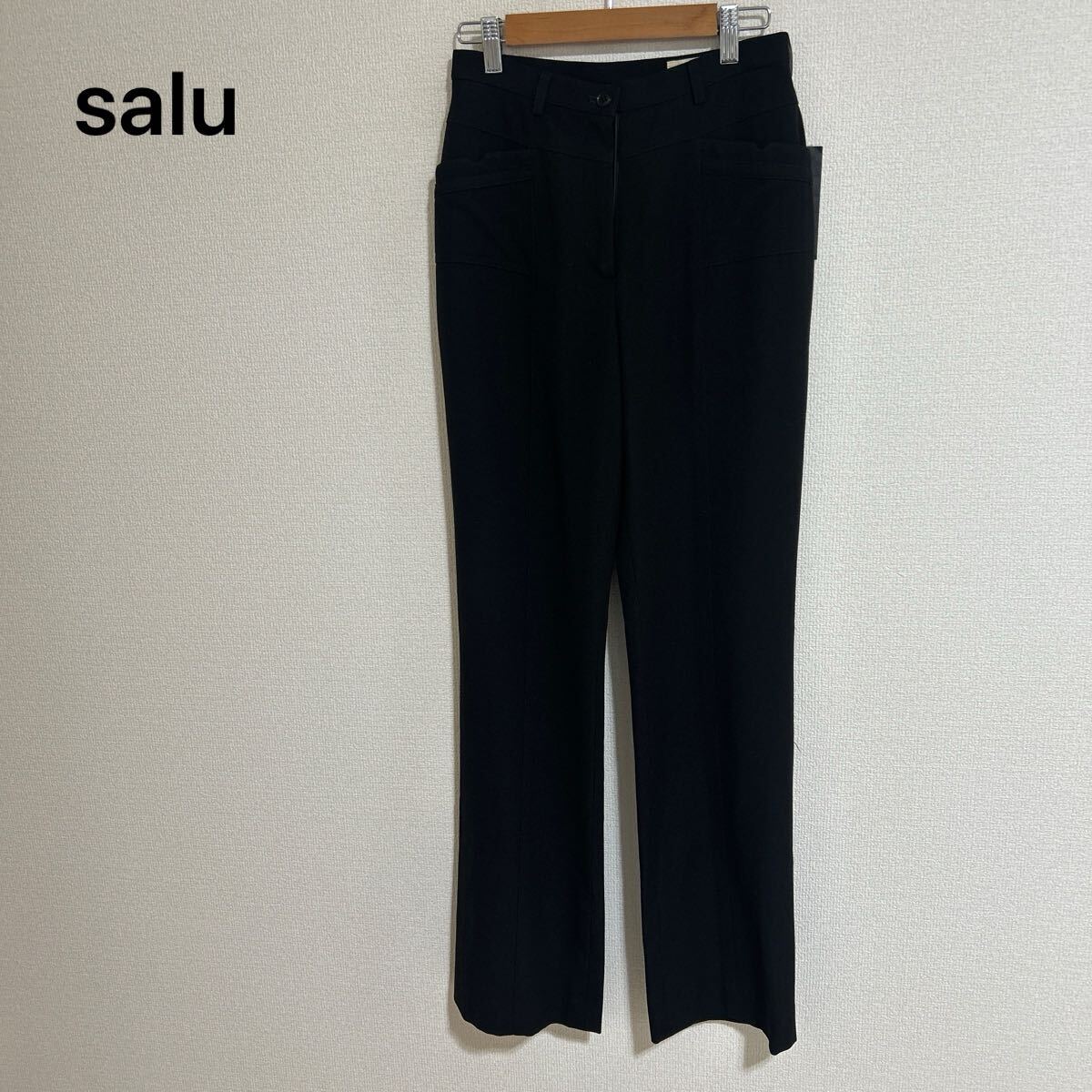 新品 タグ付き 未使用品 salu 定価15,540円 パンツ スラックス ストレートパンツ きれいめ オフィス ストレッチ ブラック 黒 9号 Mサイズ_画像1