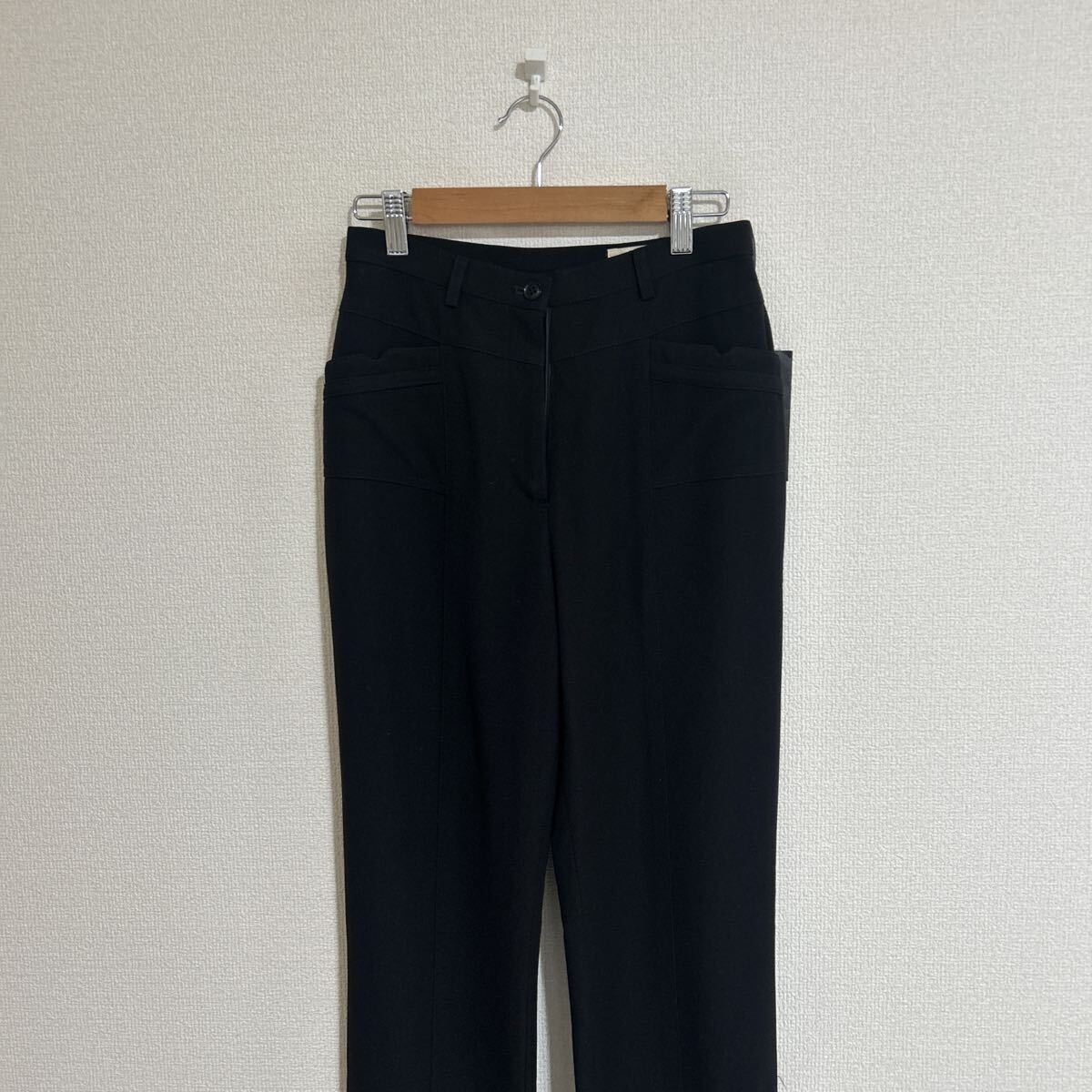 新品 タグ付き 未使用品 salu 定価15,540円 パンツ スラックス ストレートパンツ きれいめ オフィス ストレッチ ブラック 黒 9号 Mサイズ_画像2