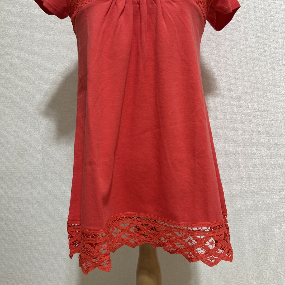 新品 タグ付き 未使用品 MISCH MASCH ミッシュマッシュ トップス カットソー 半袖 レース チュニック レッド 赤 38サイズ Mサイズ_画像3