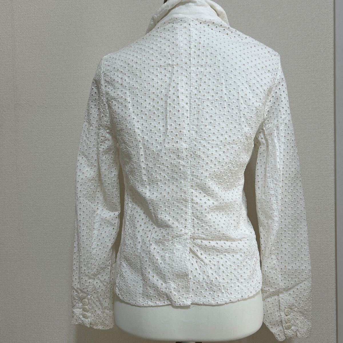 新品 タグ付き 未使用品 GAP ギャップ ジャケット テーラード テーラードジャケット 総レース 長袖 きれいめ ホワイト 白 Sサイズ_画像4