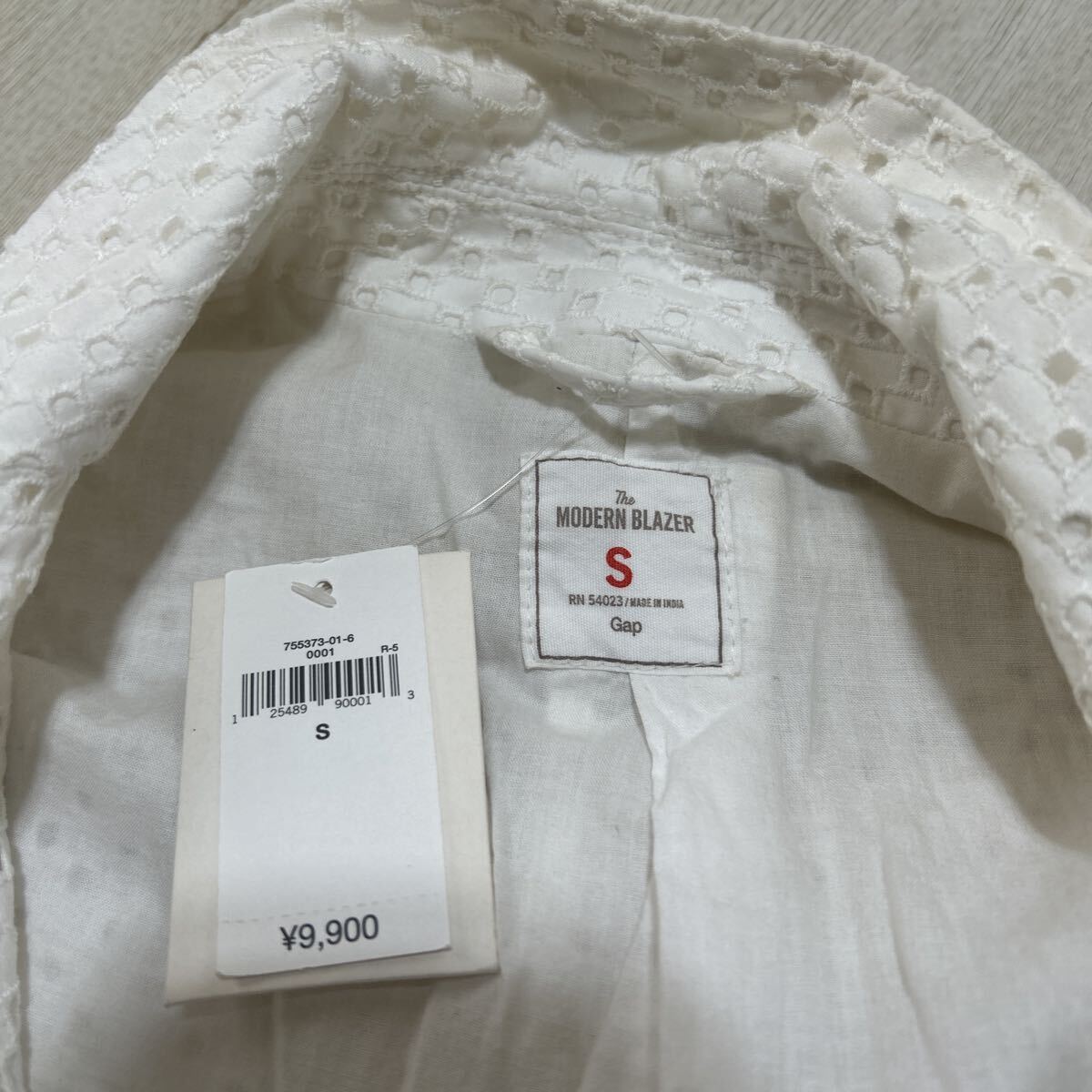 新品 タグ付き 未使用品 GAP ギャップ ジャケット テーラード テーラードジャケット 総レース 長袖 きれいめ ホワイト 白 Sサイズ_画像5