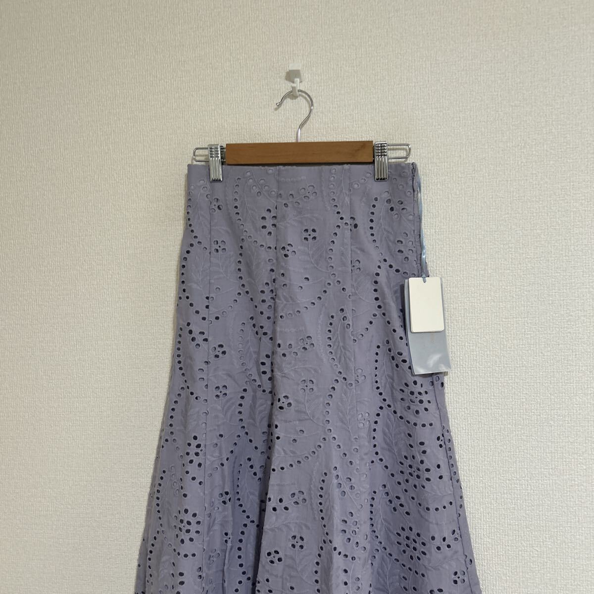 定価12,100円 新品 タグ付き 未使用品 MERCURYDUO マーキュリーデュオ スカート ロング レース きれいめ 上品 パープル 紫 Sサイズ_画像2