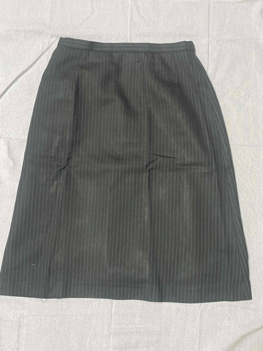 ※Dランク※【中古】SELERY_11号_スカート （ブラック）ストライプ柄/15470/かわいい会社事務服/おしゃれOL制服 _画像1