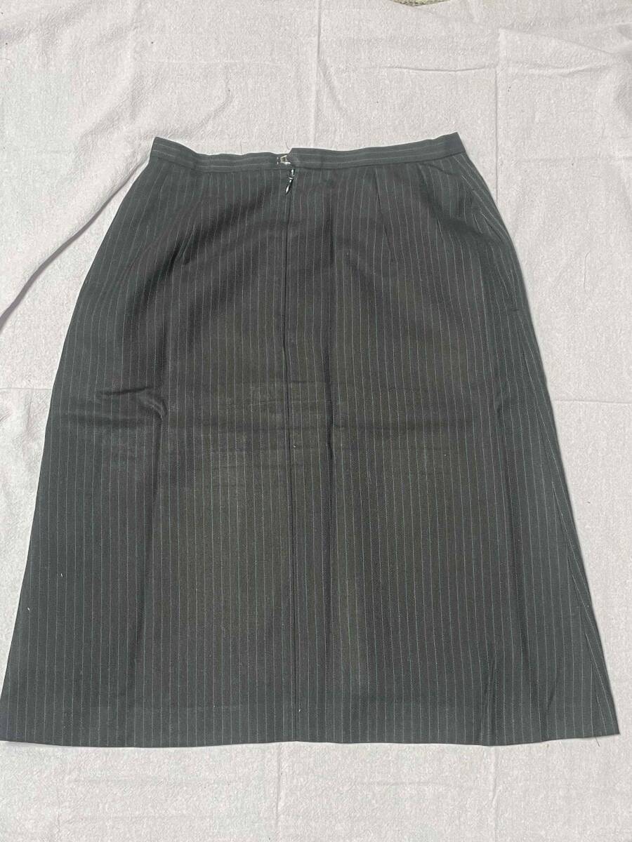 ※Dランク※【中古】SELERY_11号_スカート （ブラック）ストライプ柄/15470/かわいい会社事務服/おしゃれOL制服 _画像3
