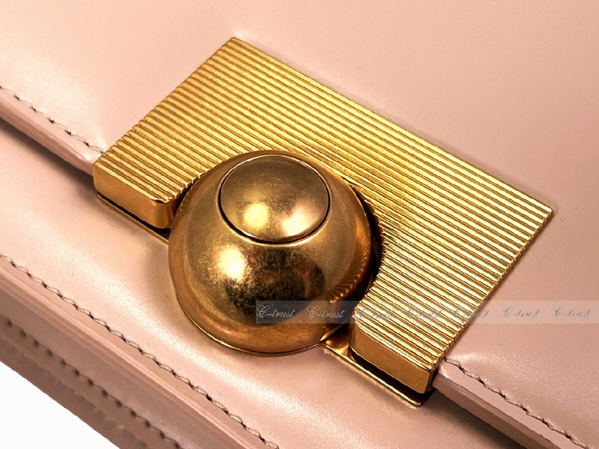 L247.. BOTTEGA VENETA ボッテガ ヴェネタ BAG ハンドバッグ ザ?クラシック レディース レザー イタリア制 ★ 6950 NUDE