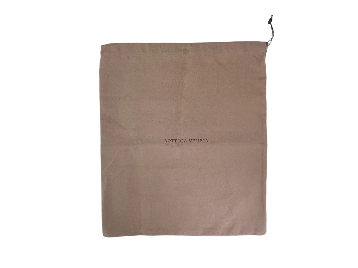 I883.. BOTTEGA VENETA ボッテガヴェネタ iPad Pro 11インチ ケース ナッパ イタリア製 ★ 1000 ブラック_画像9