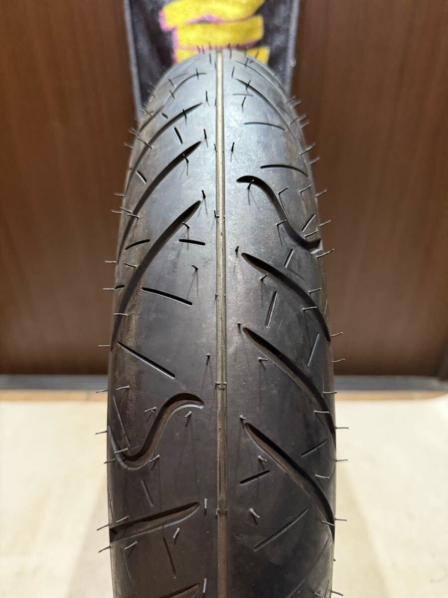 中古MCタイヤ バリ山 2023年製造 IRC ROADWINNER RX-01 110/70-17 ロードウィナー 110 70 17 1323 A3955_画像1