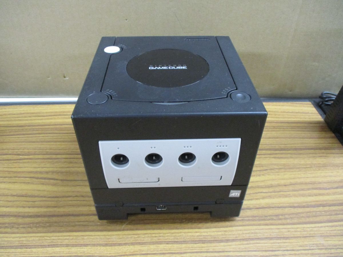 #w18【梱100】任天堂 Nintendo ゲームキューブ+ゲームボーイプレイヤー DOL-017 本体 ジャンク_画像5