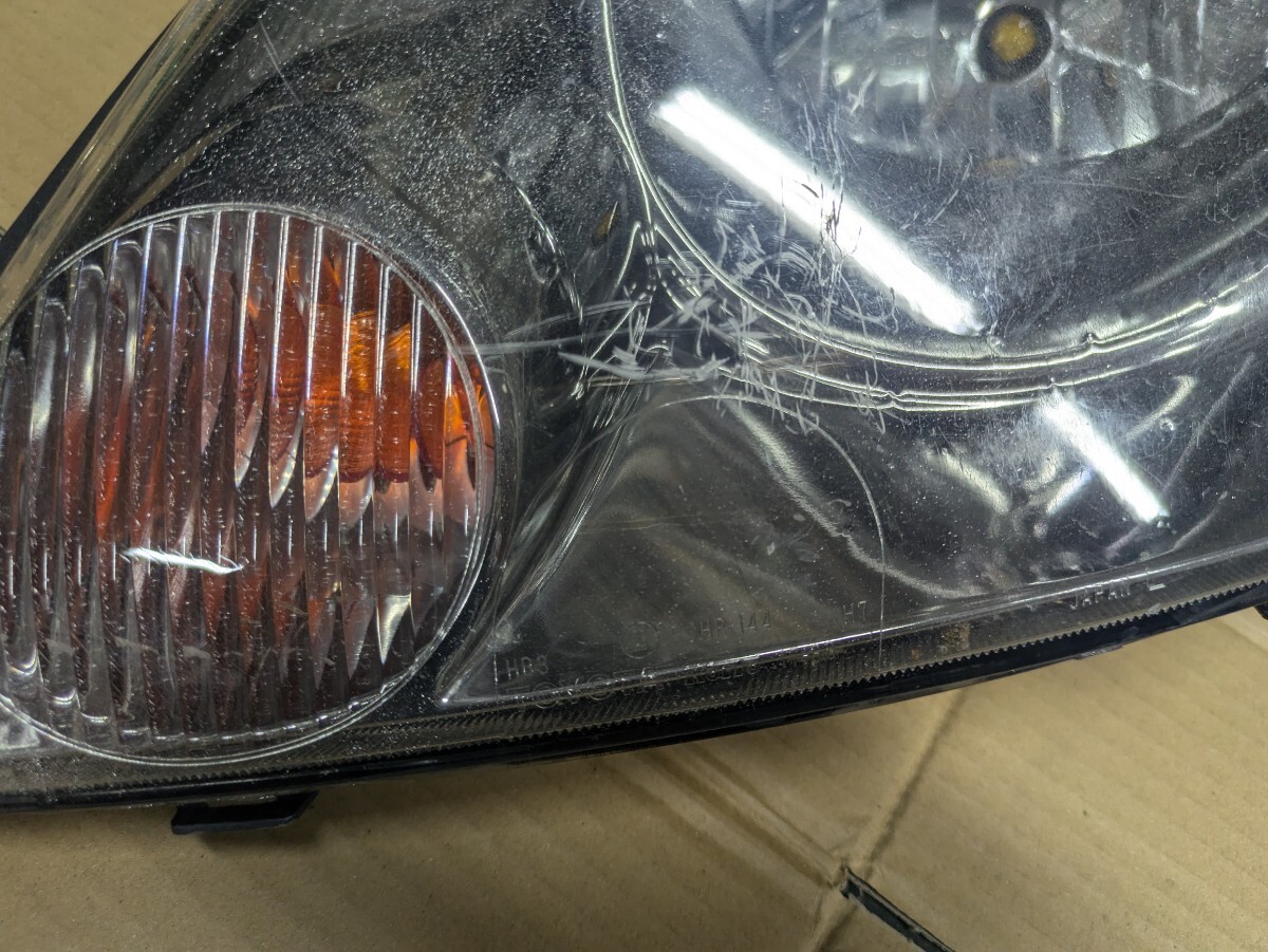 есть перевод Toyota MR-S более поздняя модель передняя фара левый и правый в комплекте ZZW30