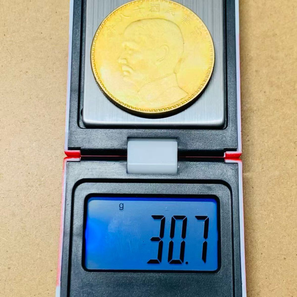 中国 古錢 壹圓 中華民国18年 壹圓 硬貨 紀念硬貨 金貨 外国コイン 海外コイン コレクション 外国硬貨 大型金貨 貿易銀 一円金貨 9531_画像6